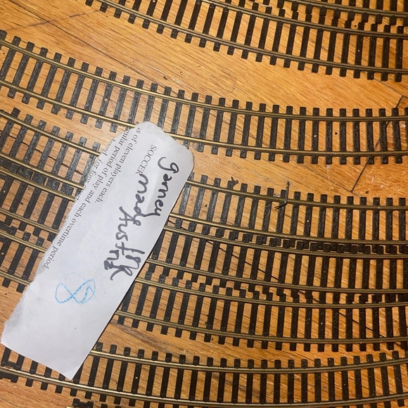 HO SCALE GARNEY 18” tracks (8) - Picture 10 of 11